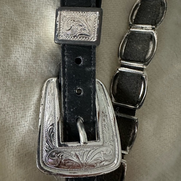 Vintage Western style black leather belt with silver - Picture 4 of 6